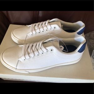 London Fog 🆕 Men’s white Salford canvas shoe SZ 8